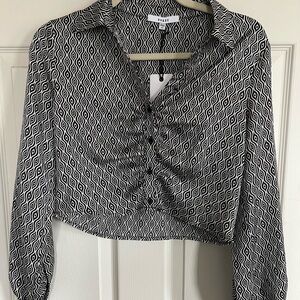 RO&DE Black & White Geometric Print Cropped Button-Up Shirt